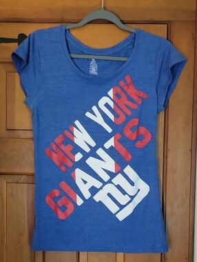 New York Giants NFL Graphic Scoop Neck Tee